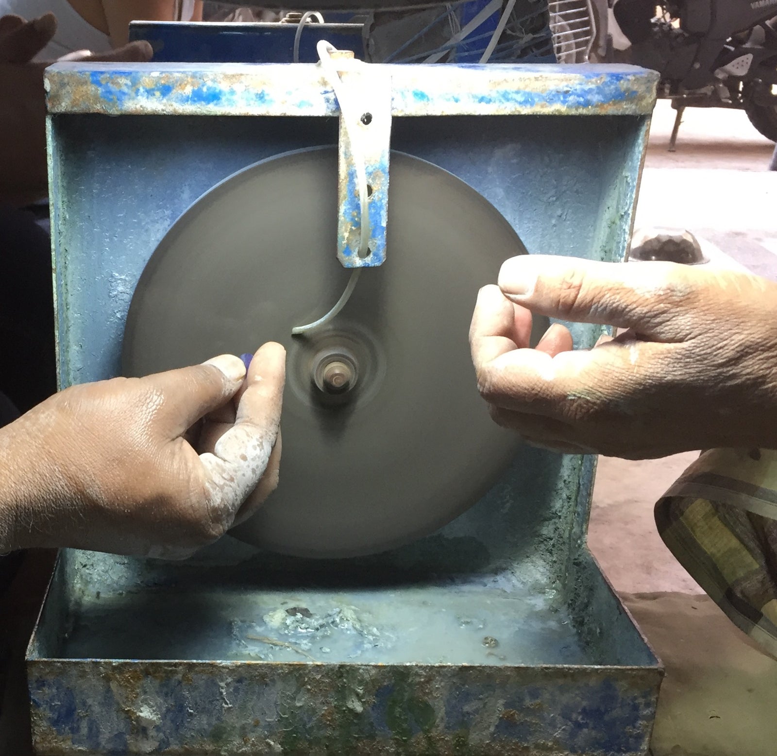 Stone Cutting Jaipur Lapis Lazuli