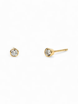 Round Yellow Gold Diamond Stud Earrings Earrings Pruden and Smith   