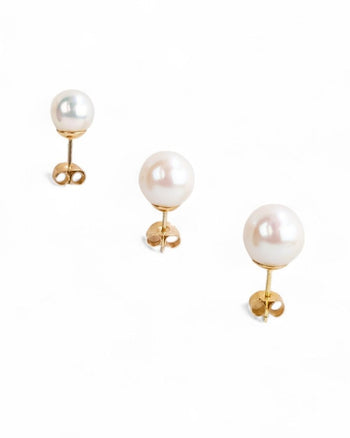 Round Pearl 9ct Yellow Gold Stud Earrings Earrings Pruden and Smith   