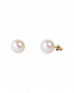 Round Pearl 9ct Yellow Gold Stud Earrings Earrings Pruden and Smith   